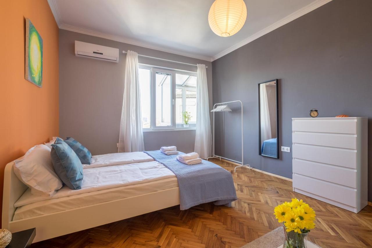 Artistic & Spacious 2Bd Central Apt By Flat Mаnager Sofia Exteriör bild